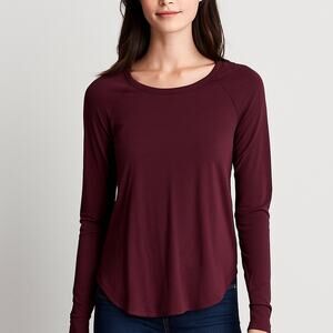 American Eagle Soft & Sexy Maroon Long Sleeve Tee | Jegging Fit Rounded Hem | Wo